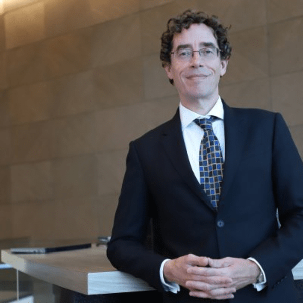 Facilitador Tim Girven