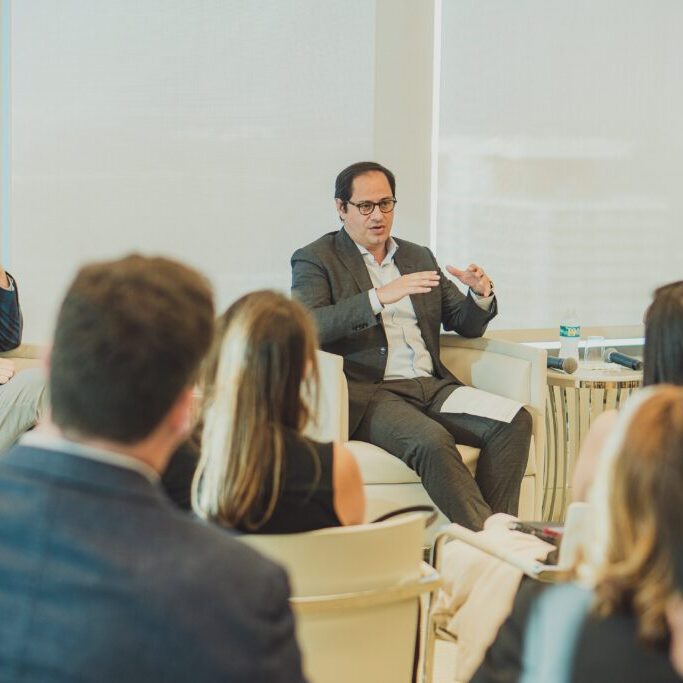 aplicacion-conocimiento-decisiones-socios-abogados